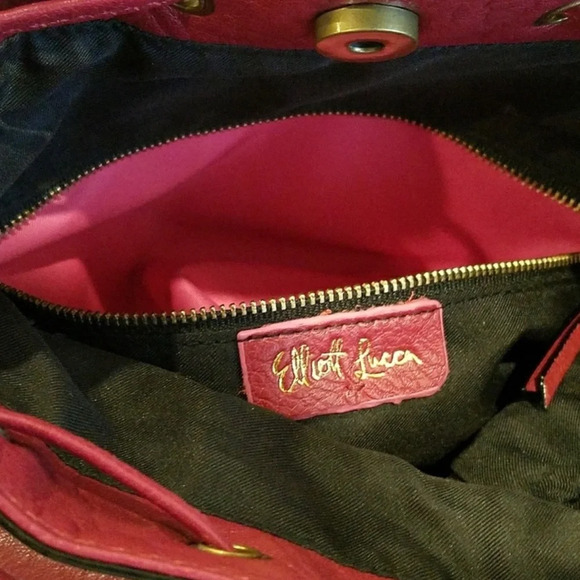 Vintage Elliott Lucca Red Cranberry Pebbled Leather Drawstring Bag with tassels - Picture 6 of 9